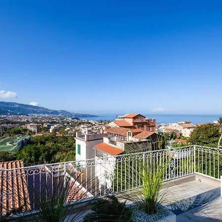 Apartamento Attico Panoramico Sorrento Meta