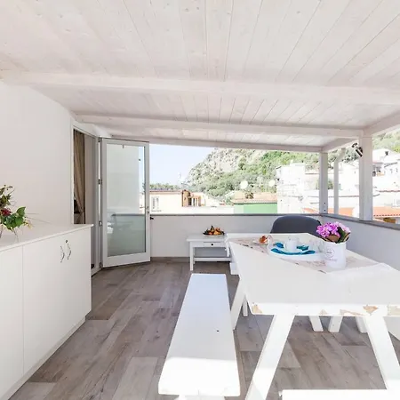 Apartamento Attico Panoramico Sorrento Meta