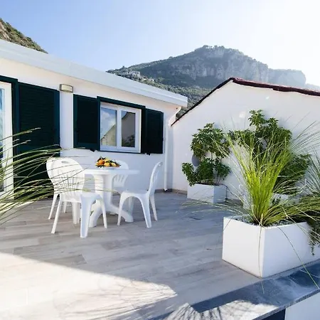 Attico Panoramico Sorrento 메타